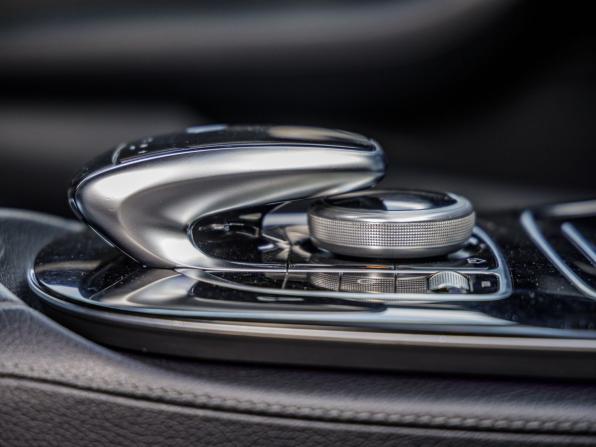 Mercedes-Benz E-Класс V (W213 S213 C238) с пробегом 2017 года, цена 2 528 000 рублей, 201945 км, седан, Автокод Объявления