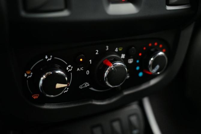 Renault Duster I Рестайлинг с пробегом 2018 года, цена 1 777 000 рублей, 45850 км, внедорожник, Автокод Объявления