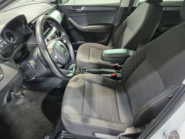 Skoda Rapid II с пробегом 2021 года, цена 1 749 000 рублей, 88640 км, лифтбек, Автокод Объявления