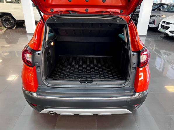 Renault Kaptur I с пробегом 2017 года, цена 1 550 000 рублей, 109289 км, внедорожник, Автокод Объявления