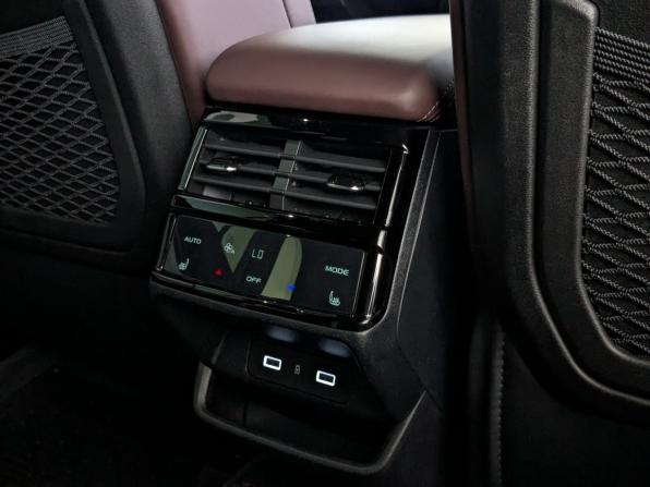 Geely Monjaro I с пробегом 2023 года, цена 3 390 000 рублей, 26928 км, внедорожник, Автокод Объявления