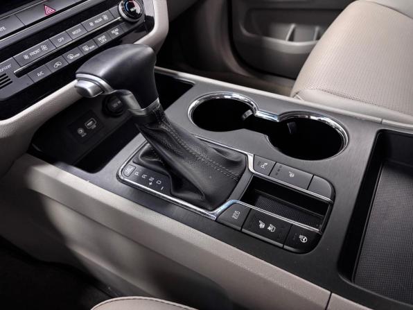 Kia Carnival III с пробегом 2019 года, цена 3 350 000 рублей, 32000 км, минивэн, Автокод Объявления