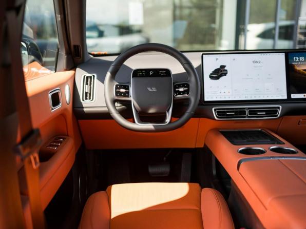 Li Auto (Lixiang) L6 с пробегом 2025 года, цена 7 900 000 рублей, 1052 км, внедорожник, Автокод Объявления