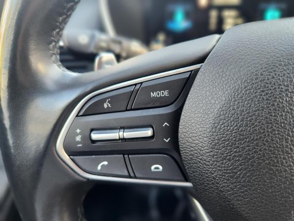 Hyundai Santa Fe IV Рестайлинг с пробегом 2021 года, цена 3 999 000 рублей, 89700 км, внедорожник, Автокод Объявления