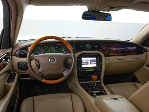 Jaguar XJ III (X350/X358) с пробегом 2009 года, цена 1 849 985 рублей, 159029 км, седан, Автокод Объявления