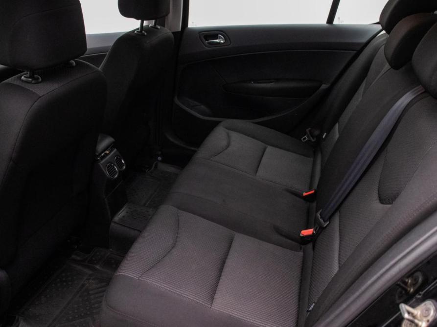 Peugeot 408 I Москва  - изображение 11