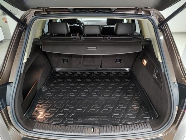 Volkswagen Touareg II с пробегом 2013 года, цена 2 250 000 рублей, 209130 км, внедорожник, Автокод Объявления