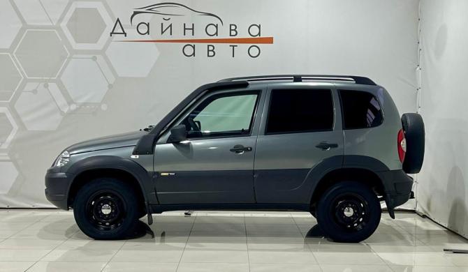 Chevrolet Niva I Рестайлинг с пробегом 2018 года, цена 670 000 рублей, 129000 км, внедорожник, Автокод Объявления