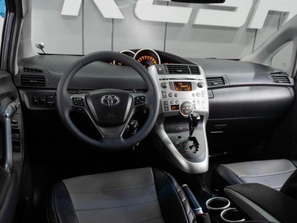 Toyota Verso I с пробегом 2011 года, цена 1 320 000 рублей, 183845 км, компактвэн, Автокод Объявления