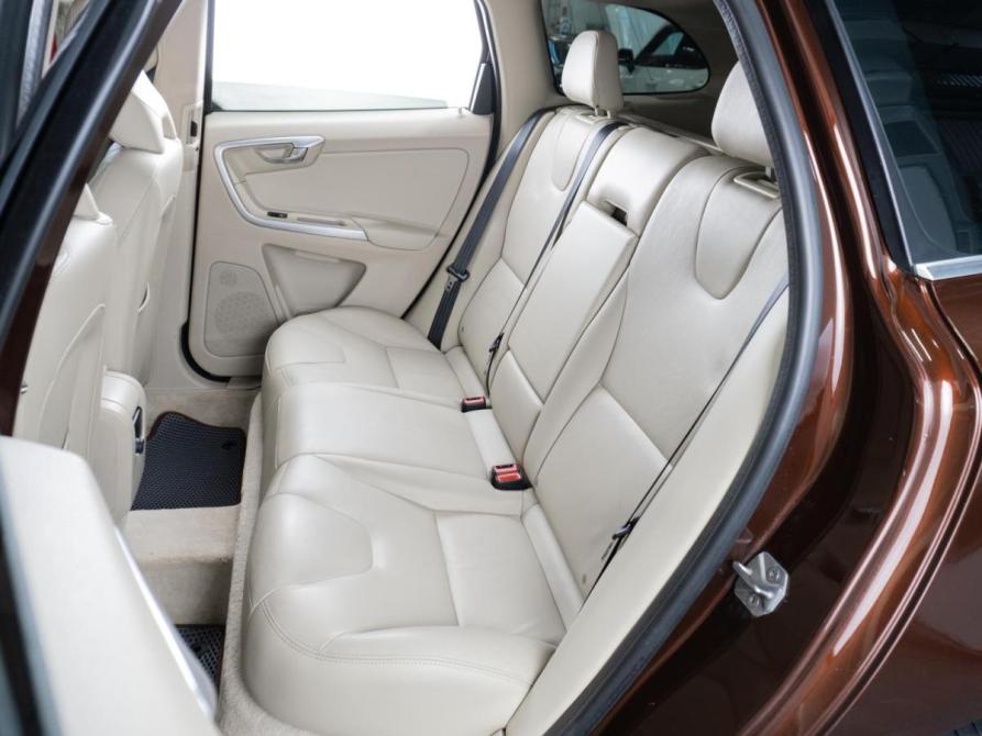 Volvo XC60 I Рестайлинг Тюмень  - изображение 9