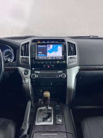 Toyota Land Cruiser 200 Series Рестайлинг 1 с пробегом 2013 года, цена 2 999 000 рублей, 350700 км, внедорожник, Автокод Объявления