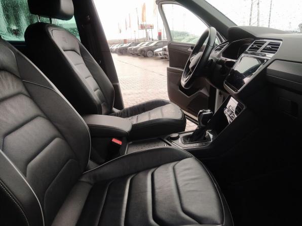 Volkswagen Tiguan II Рестайлинг с пробегом 2021 года, цена 3 719 000 рублей, 75786 км, внедорожник, Автокод Объявления