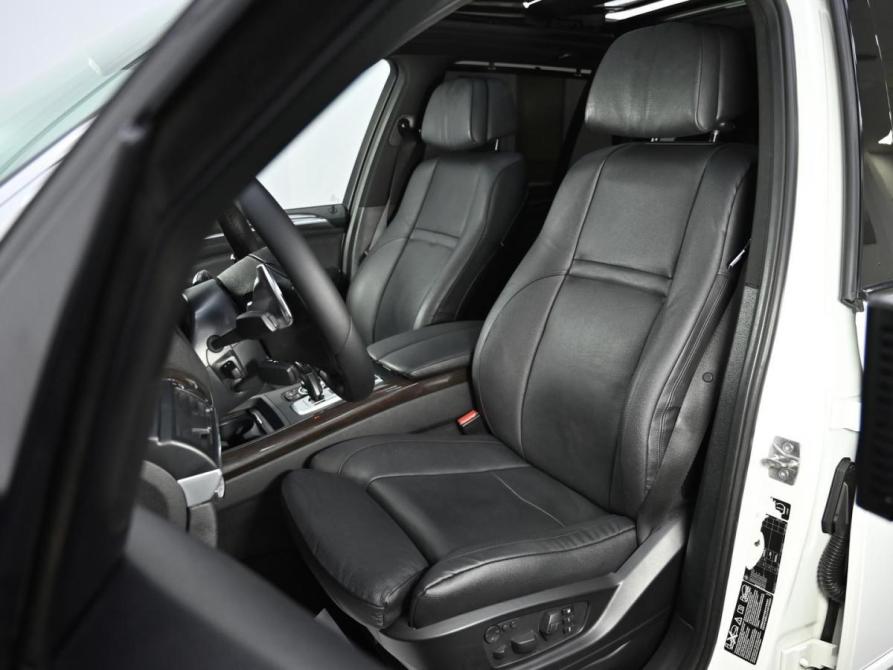 BMW X5 II (E70) Рестайлинг Москва  - изображение 14