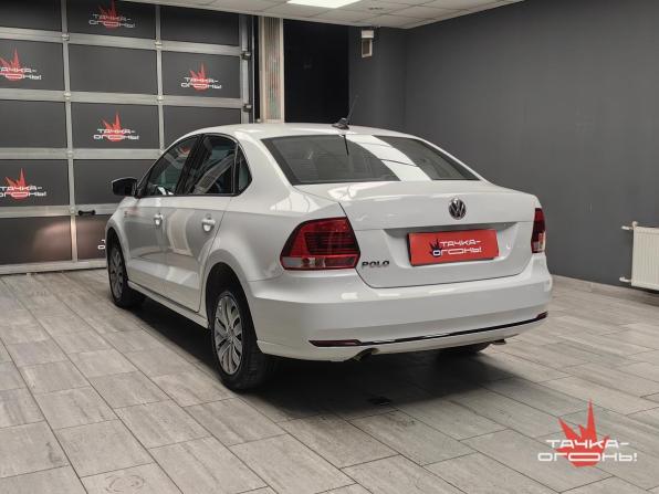 Volkswagen Polo V Рестайлинг с пробегом 2018 года, цена 978 000 рублей, 125000 км, седан, Автокод Объявления