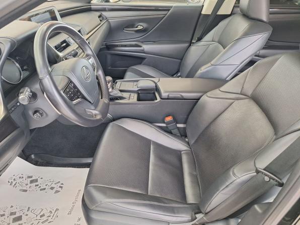 Lexus ES VII с пробегом 2019 года, цена 3 690 000 рублей, 77269 км, седан, Автокод Объявления