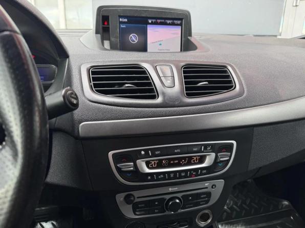 Renault Fluence I Рестайлинг с пробегом 2013 года, цена 773 015 рублей, 148722 км, седан, Автокод Объявления