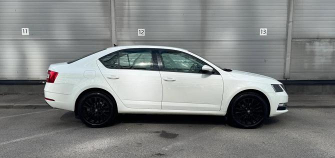 Skoda Octavia III (A7) Рестайлинг с пробегом 2018 года, цена 1 449 000 рублей, 152920 км, лифтбек, Автокод Объявления