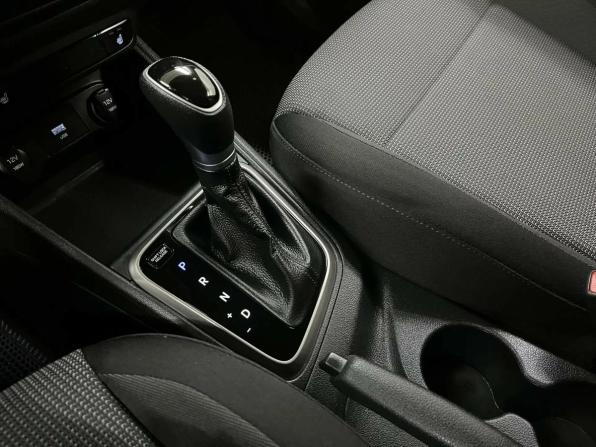 Hyundai Solaris II Рестайлинг с пробегом 2021 года, цена 1 649 360 рублей, 79452 км, седан, Автокод Объявления