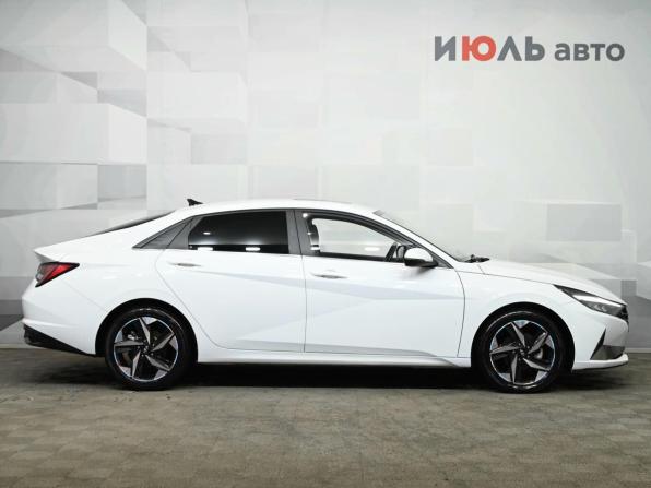 Hyundai Elantra VII (CN7) с пробегом 2021 года, цена 2 050 000 рублей, 52946 км, седан, Автокод Объявления