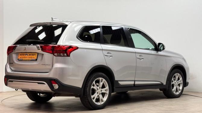 Mitsubishi Outlander III Рестайлинг 2 с пробегом 2017 года, цена 1 750 000 рублей, 190773 км, внедорожник, Автокод Объявления