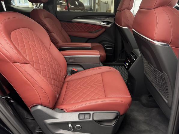 Audi Q6 с пробегом 2026 года, цена 8 060 000 рублей, 3943 км, внедорожник, Автокод Объявления