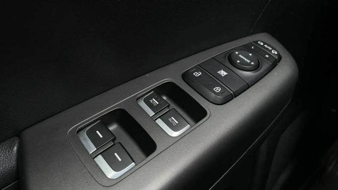 Kia Sportage IV Рестайлинг с пробегом 2020 года, цена 2 560 000 рублей, 52573 км, внедорожник, Автокод Объявления