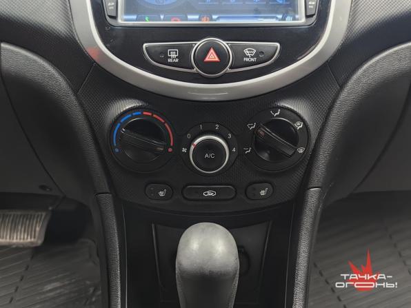 Hyundai Solaris I с пробегом 2013 года, цена 798 000 рублей, 137000 км, седан, Автокод Объявления