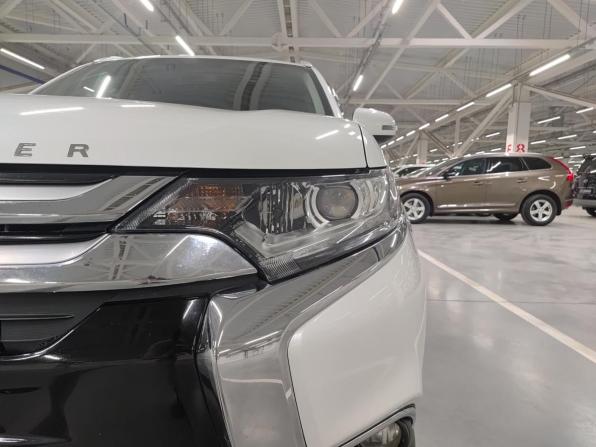 Mitsubishi Outlander III Рестайлинг 3 с пробегом 2018 года, цена 2 580 000 рублей, 75807 км, внедорожник, Автокод Объявления
