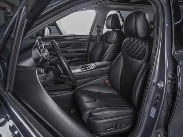 Hyundai Santa Fe IV Рестайлинг с пробегом 2023 года, цена 4 479 000 рублей, 41767 км, внедорожник, Автокод Объявления