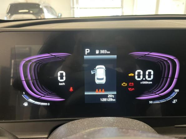 Kia Sportage V с пробегом 2022 года, цена 3 445 600 рублей, 128128 км, внедорожник, Автокод Объявления