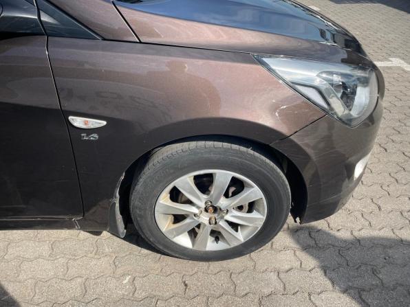 Hyundai Solaris I Рестайлинг с пробегом 2016 года, цена 871 000 рублей, 188331 км, седан, Автокод Объявления