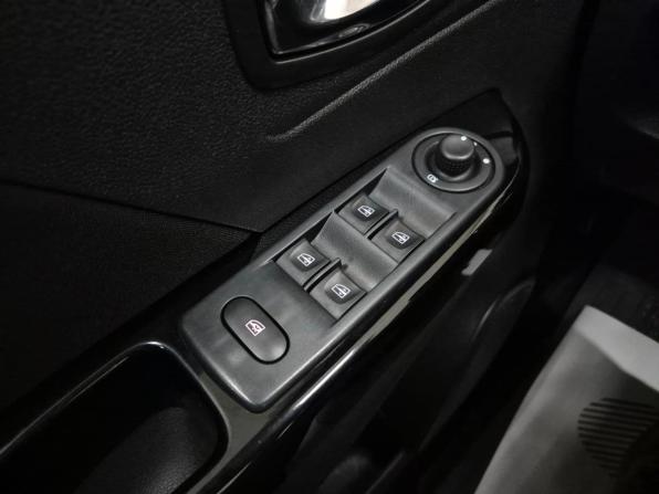 Renault Kaptur I с пробегом 2017 года, цена 1 310 000 рублей, 114024 км, внедорожник, Автокод Объявления
