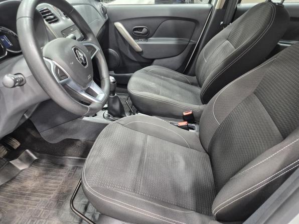 Renault Logan II Рестайлинг с пробегом 2022 года, цена 1 080 000 рублей, 41161 км, седан, Автокод Объявления