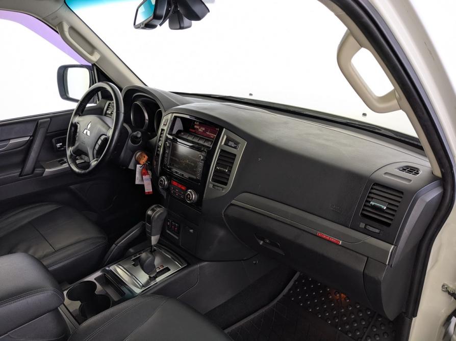Mitsubishi Pajero IV Рестайлинг 2 Москва  - изображение 11