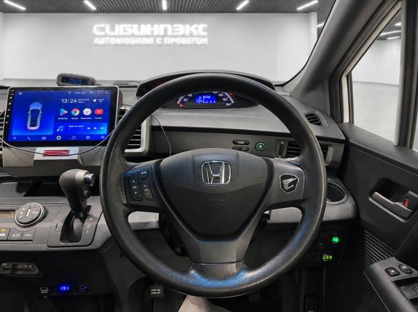 Honda Freed I Рестайлинг с пробегом 2012 года, цена 1 050 000 рублей, 194000 км, компактвэн, Автокод Объявления