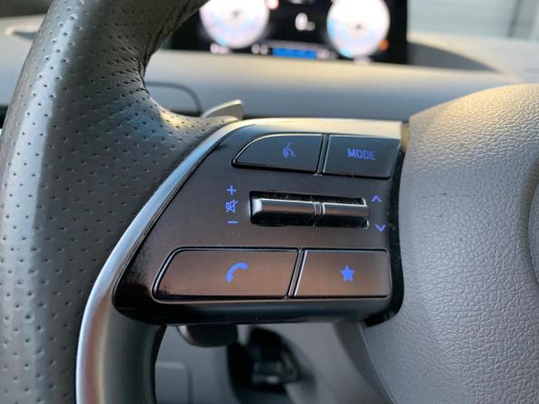 Hyundai Staria I с пробегом 2021 года, цена 4 949 000 рублей, 65706 км, минивэн, Автокод Объявления