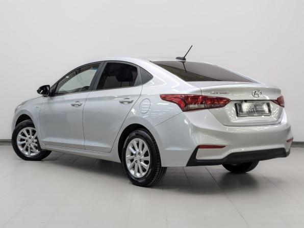 Hyundai Solaris II с пробегом 2019 года, цена 1 315 000 рублей, 130757 км, седан, Автокод Объявления