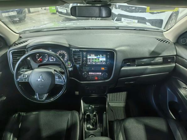 Mitsubishi Outlander III Рестайлинг 2 с пробегом 2017 года, цена 1 649 000 рублей, 152700 км, внедорожник, Автокод Объявления