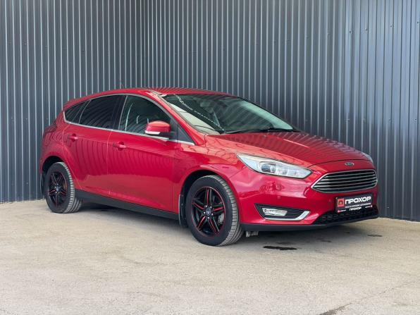 Ford Focus III Рестайлинг с пробегом 2018 года, цена 1 334 000 рублей, 76072 км, хэтчбек, Автокод Объявления