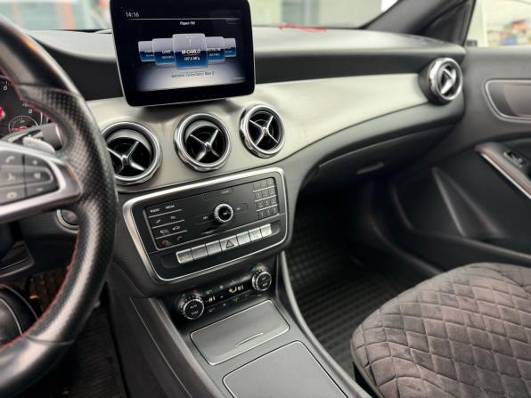 Mercedes-Benz GLA I (X156) Рестайлинг с пробегом 2018 года, цена 2 220 000 рублей, 183481 км, внедорожник, Автокод Объявления