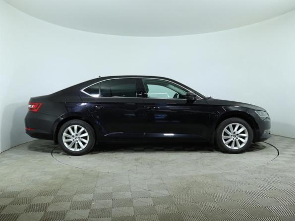 Skoda Superb III Рестайлинг с пробегом 2019 года, цена 2 350 000 рублей, 94080 км, лифтбек, Автокод Объявления