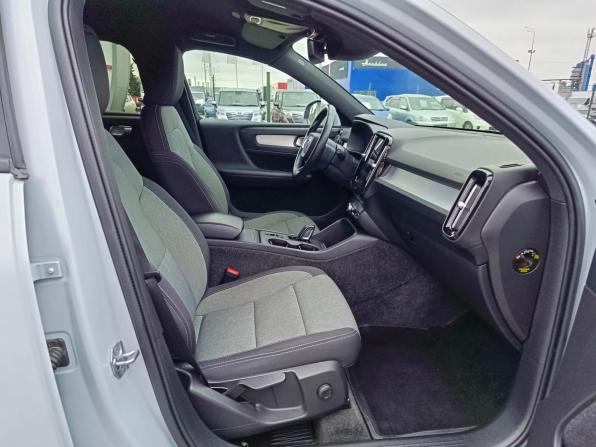 Volvo XC40 I с пробегом 2021 года, цена 2 699 995 рублей, 74745 км, внедорожник, Автокод Объявления