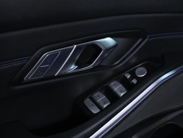 BMW 3 серии VII (G2x) с пробегом 2019 года, цена 3 650 000 рублей, 169648 км, седан, Автокод Объявления
