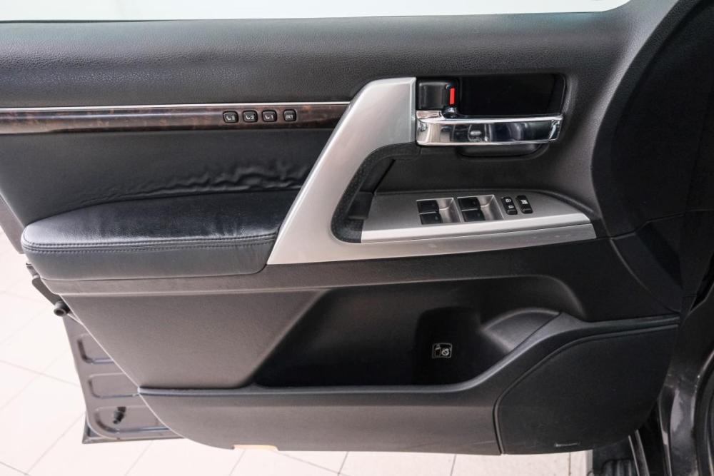 Toyota Land Cruiser 200 Series Рестайлинг 1 Красноярск  - изображение 18