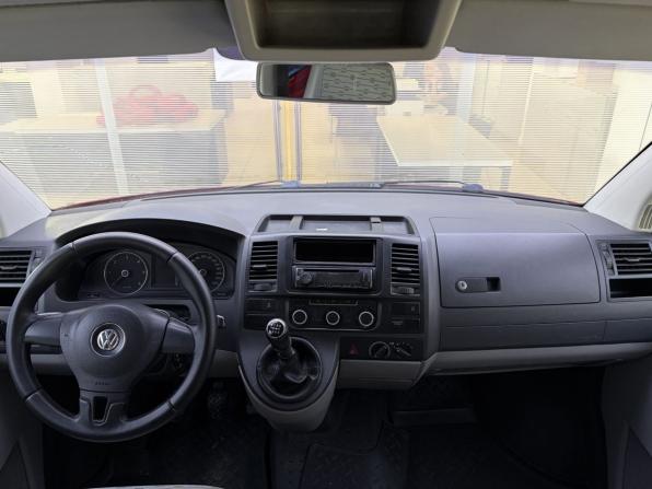 Volkswagen Transporter T5 Рестайлинг с пробегом 2010 года, цена 1 260 000 рублей, 390100 км, минивэн, Автокод Объявления