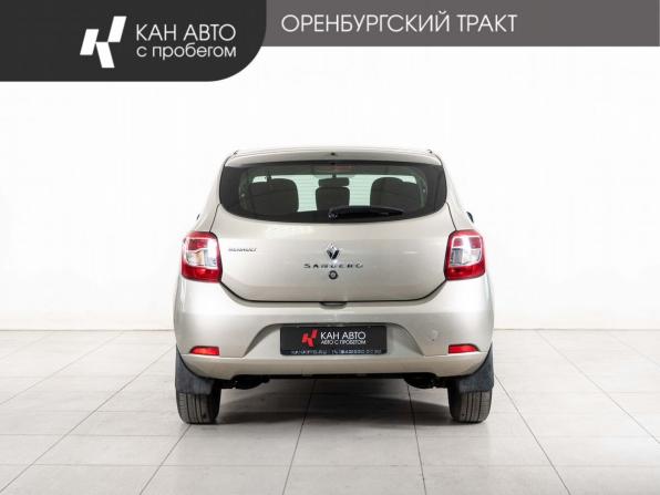 Renault Sandero II с пробегом 2018 года, цена 911 000 рублей, 144601 км, хэтчбек, Автокод Объявления