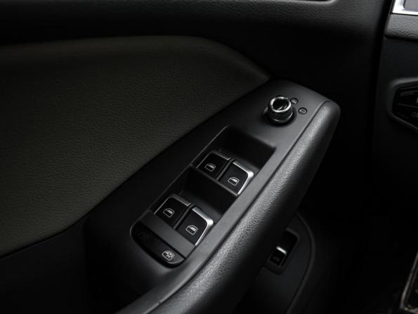 Audi Q5 I (8R) Рестайлинг с пробегом 2013 года, цена 2 200 000 рублей, 151573 км, внедорожник, Автокод Объявления