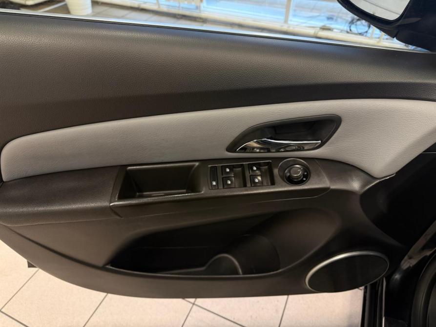 Chevrolet Cruze I Рестайлинг Волгоград  - изображение 14