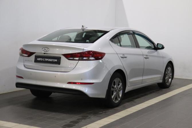 Hyundai Elantra VI (AD) с пробегом 2017 года, цена 1 242 000 рублей, 176000 км, седан, Автокод Объявления