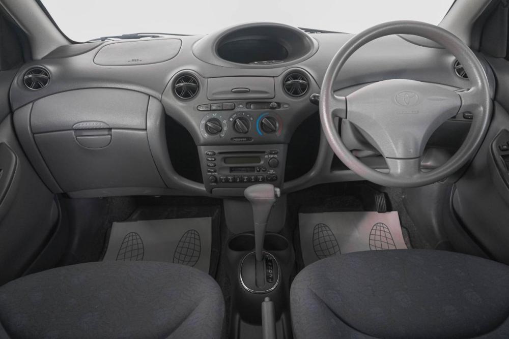 Toyota Vitz I (P10) Кемерово  - изображение 14